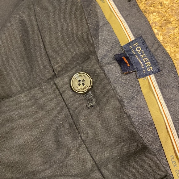 NWT Dockers Signature Khaki Navy Pants Straight Fit Comfort Waistband W32 L34 - Picture 6 of 15